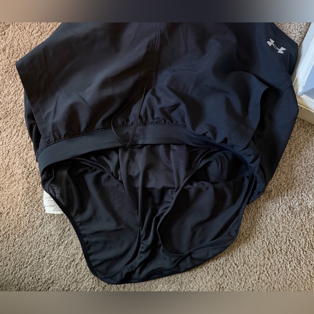Under Armour Black Athletic Running Shorts XL Training Shorts Built In Liner - Picture 6 of 6